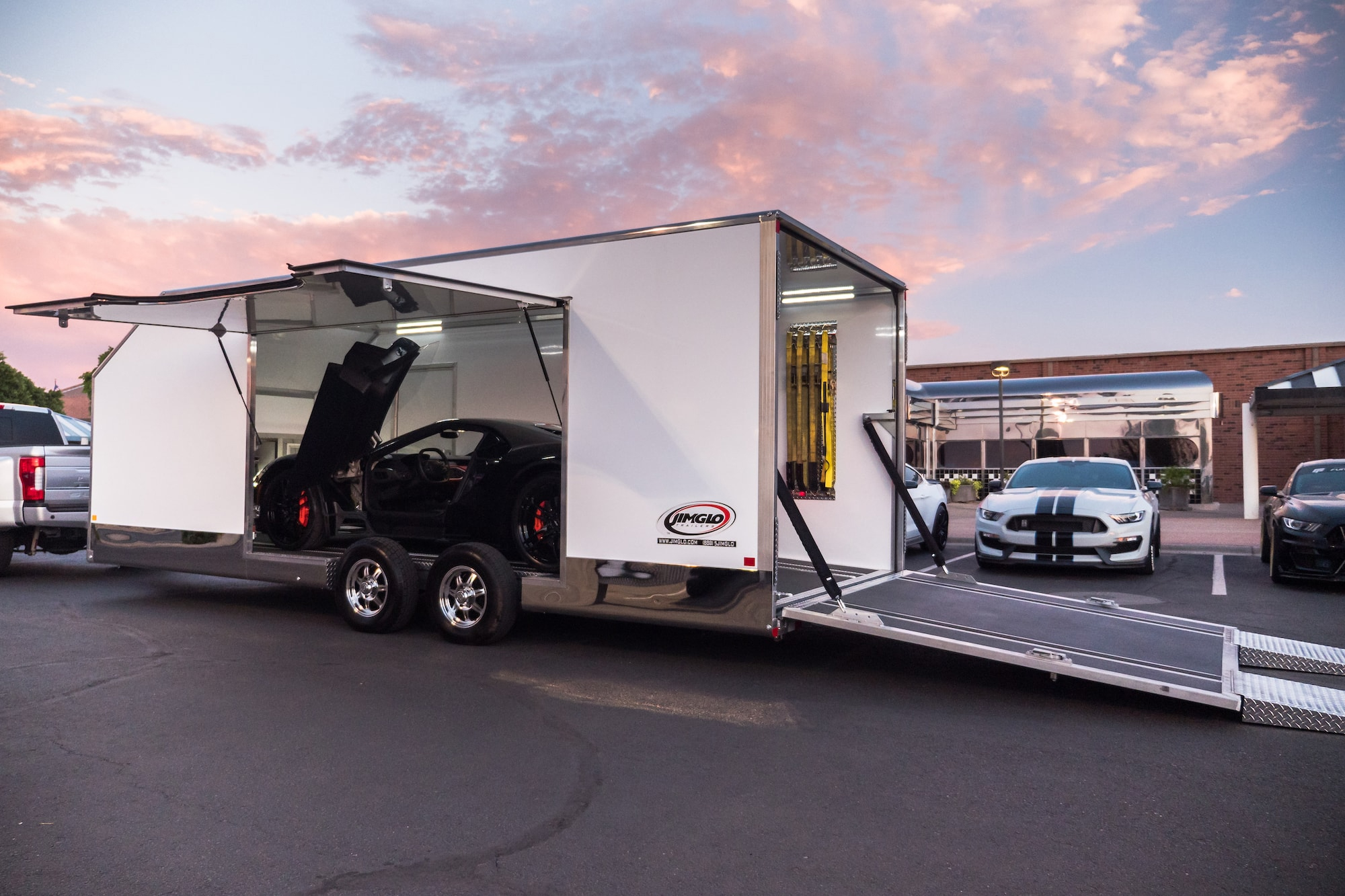 enclosed trailers used to transport luxury cars